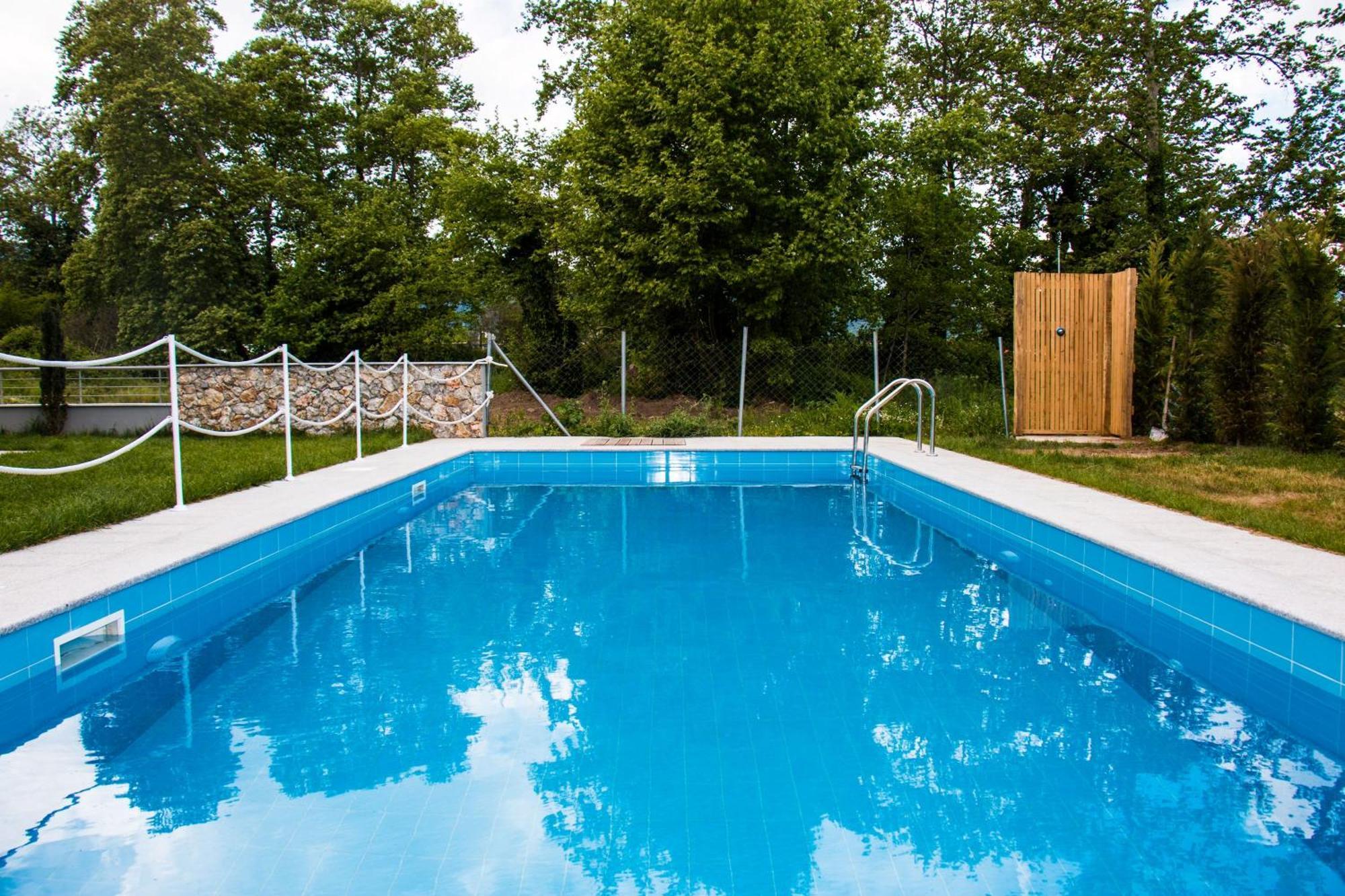 Aristotelia Gi Ikies - Olympiada Poolside Retreats エクステリア 写真