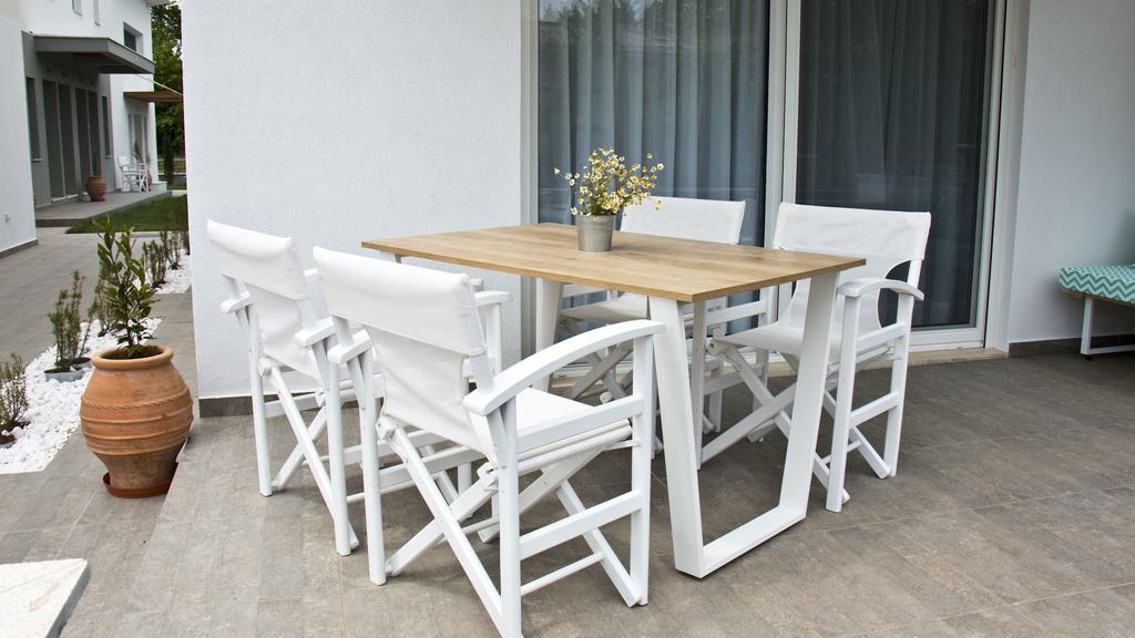 Aristotelia Gi Ikies - Olympiada Poolside Retreats エクステリア 写真